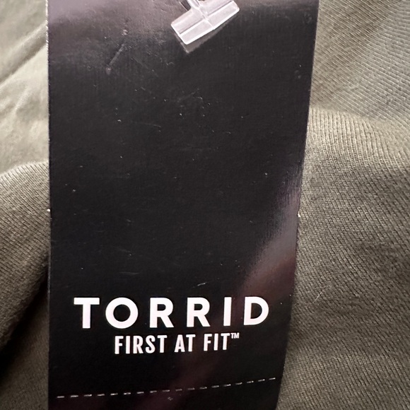 Torrid Foxy Twist Tube Top Tee Olive Green Torrid Size 2 - Picture 7 of 9